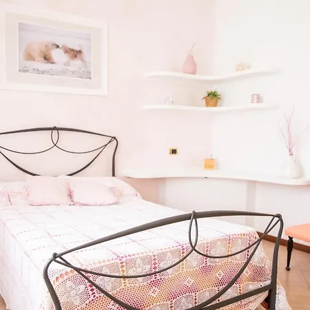 Bloom As Are Bed & Breakfast *